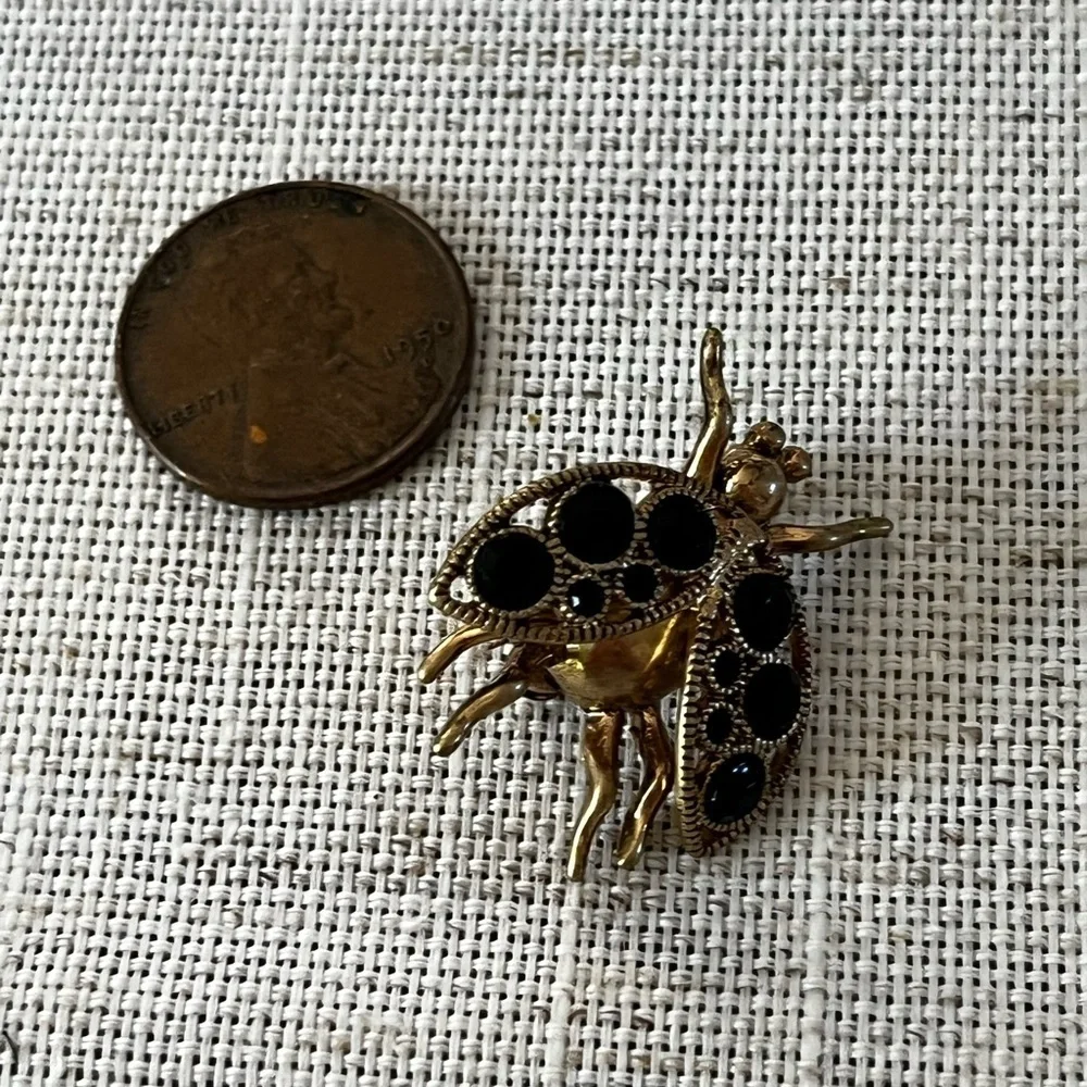 VTG J Crew Gold Tone Fly or Flying Beetle ,ladybug With Black Stones Brooch, Pin